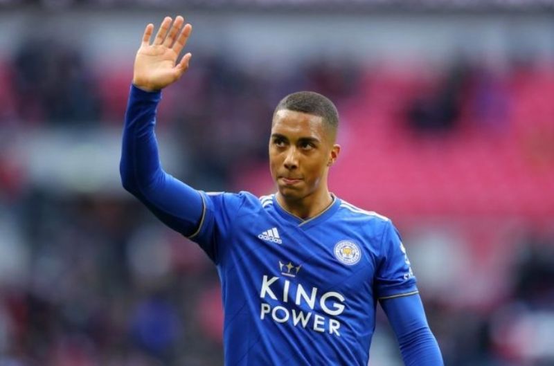 Youri Tielemans - Cái tên không thể thiếu danh sách những cầu thủ trẻ hay nhất của bóng đá thế giới Youri Tielemans - Cái tên không thể thiếu danh sách những cầu thủ trẻ hay nhất của bóng đá thế giới