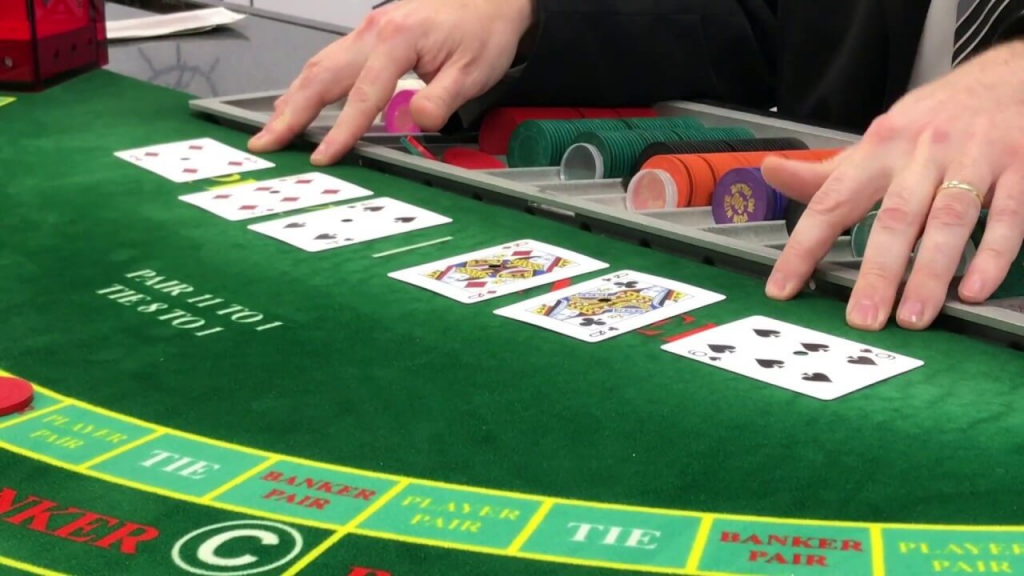ban-choi-baccarat